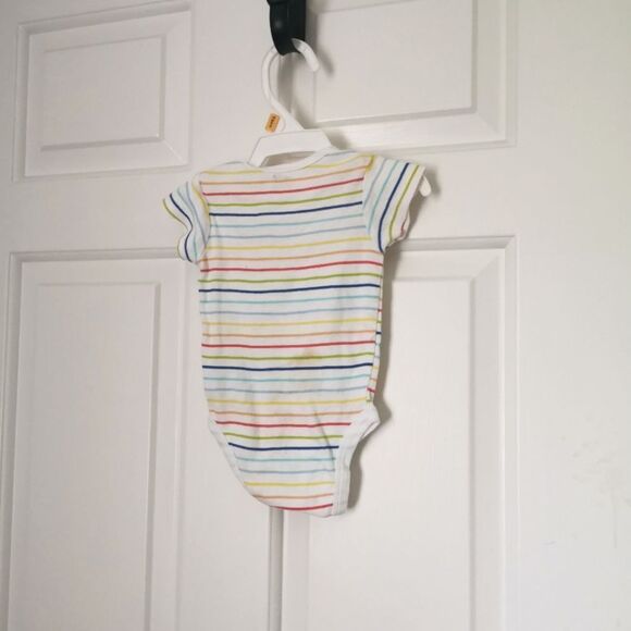 5/$10 Onesie brand short sleeve onesie size 0-3m - Picture 5 of 5
